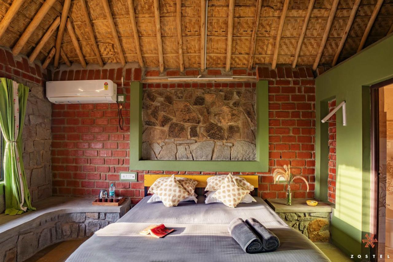 Zostel Hampi Hostel Exterior photo