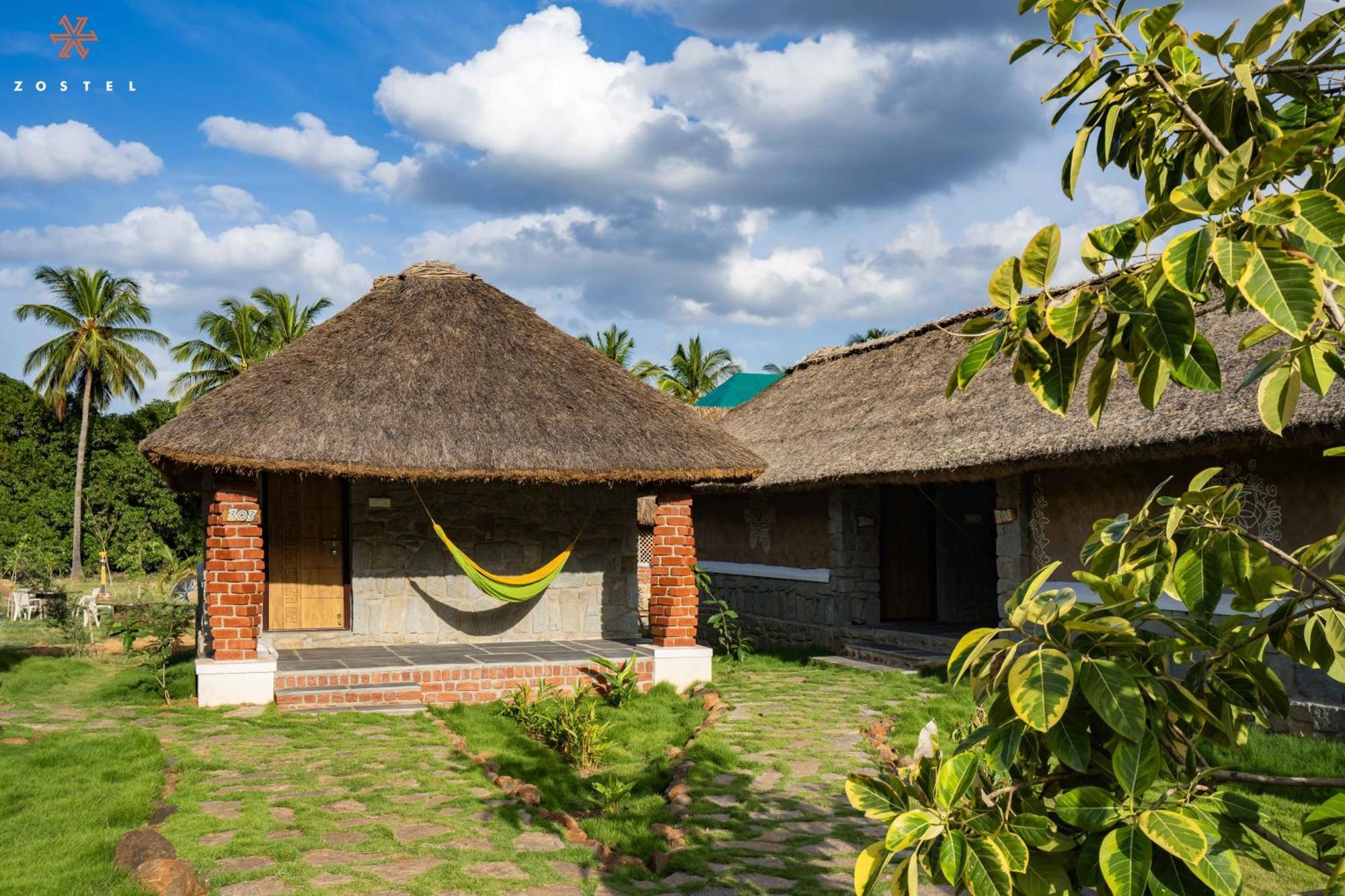 Zostel Hampi Hostel Exterior photo